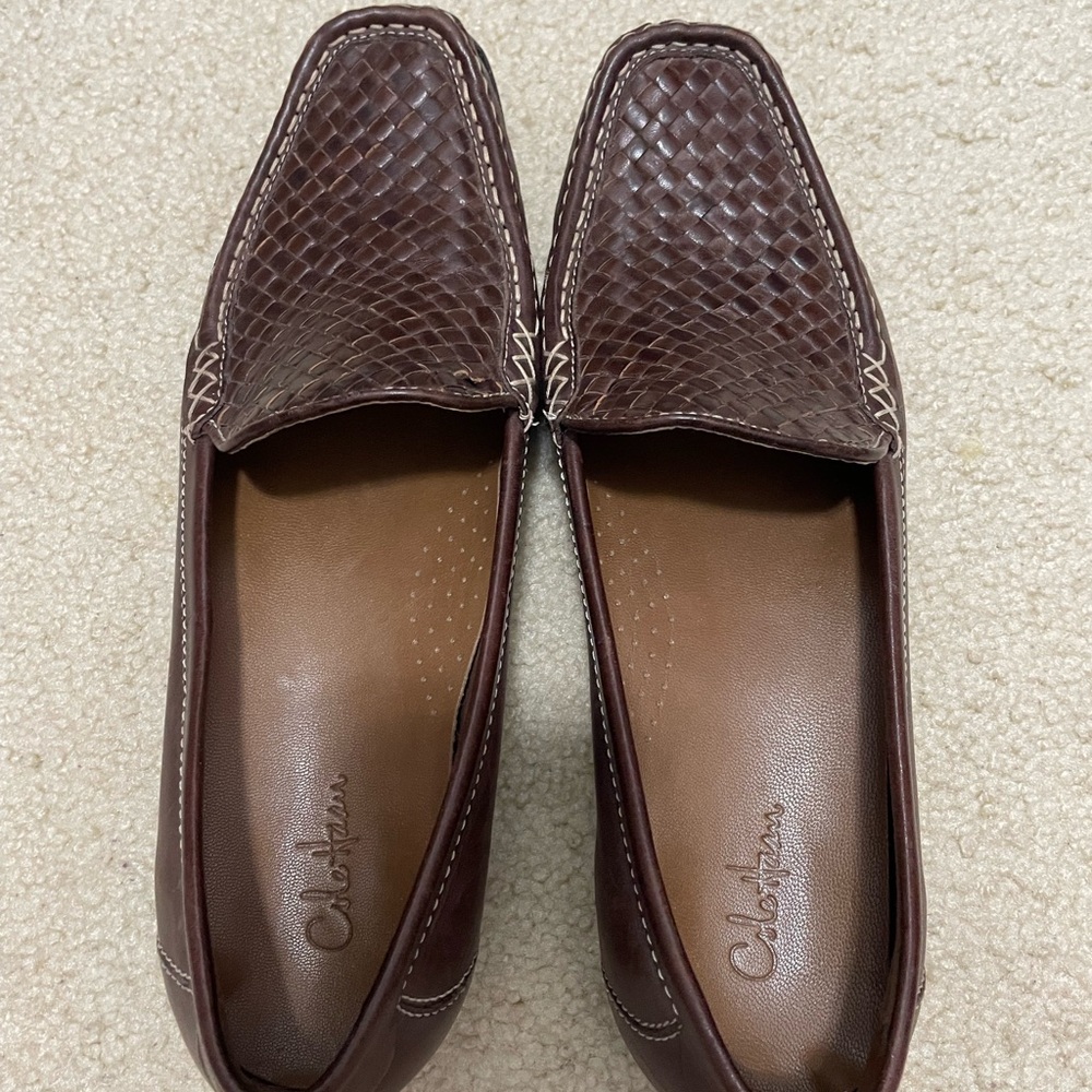 Used Women’s Cole Haans Loafers - Size 10